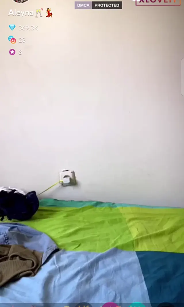 Aleyna — Aleyna ifşa Ateşli dolgun hatundan yayın seyret · sahne 3
