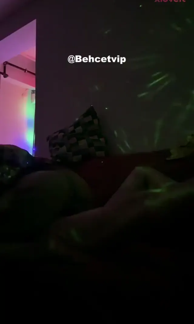 Amatör Porno film Beste35 sakso çekip sikişti — Amatör Porno · sahne 1