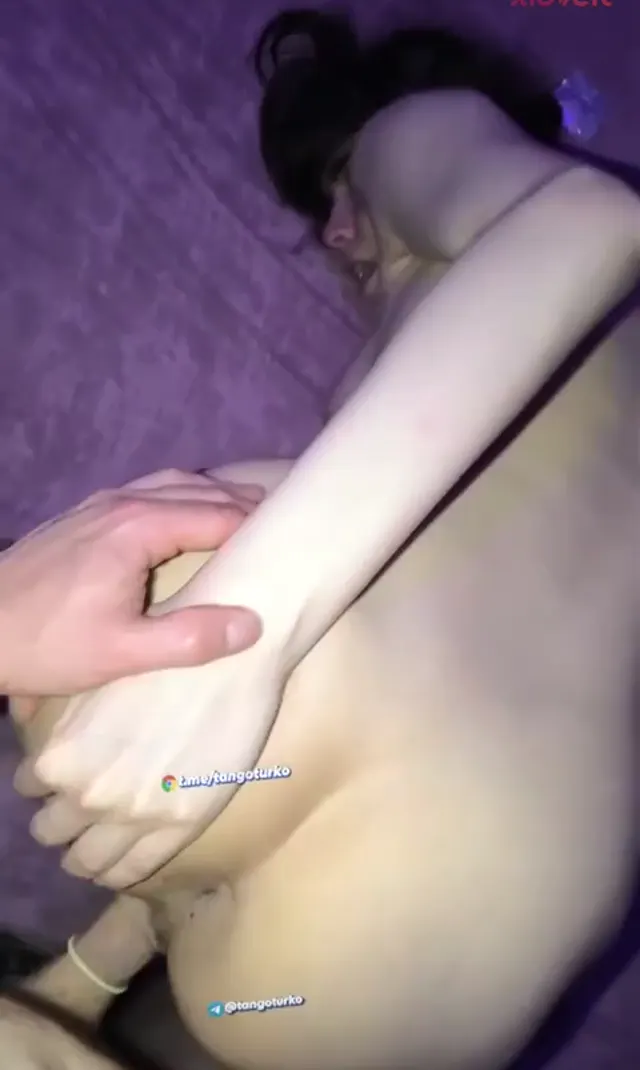 Amatör Porno Suzan sakso çekip doggy siktirdi — Amatör Porno · sahne 3