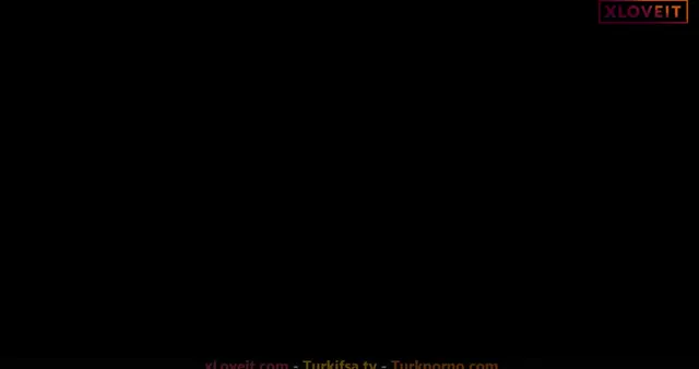 Amazing Turkish Stripchat çiftinin saksolu yayınını seyret — Mobil Porno · sahne 1