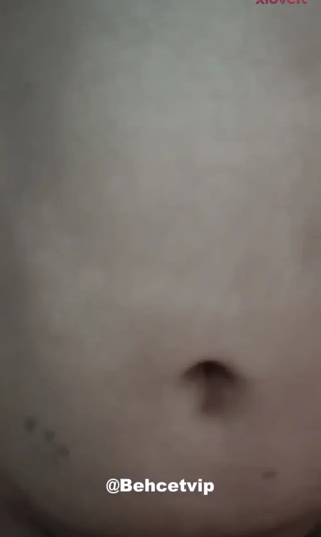 Banu Emre Olgun çifttten canlı sex seyret — Konulu Porno · sahne 2