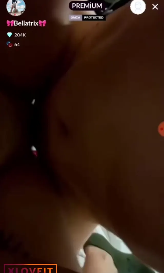 Bellatrix ifşa Porno videosu — Bellatrix — Amatör Porno · sahne 1