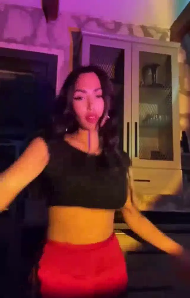 Devilina — Bigo Devilina ifşa Güzel kızın seksi showunu seyret · sahne 2