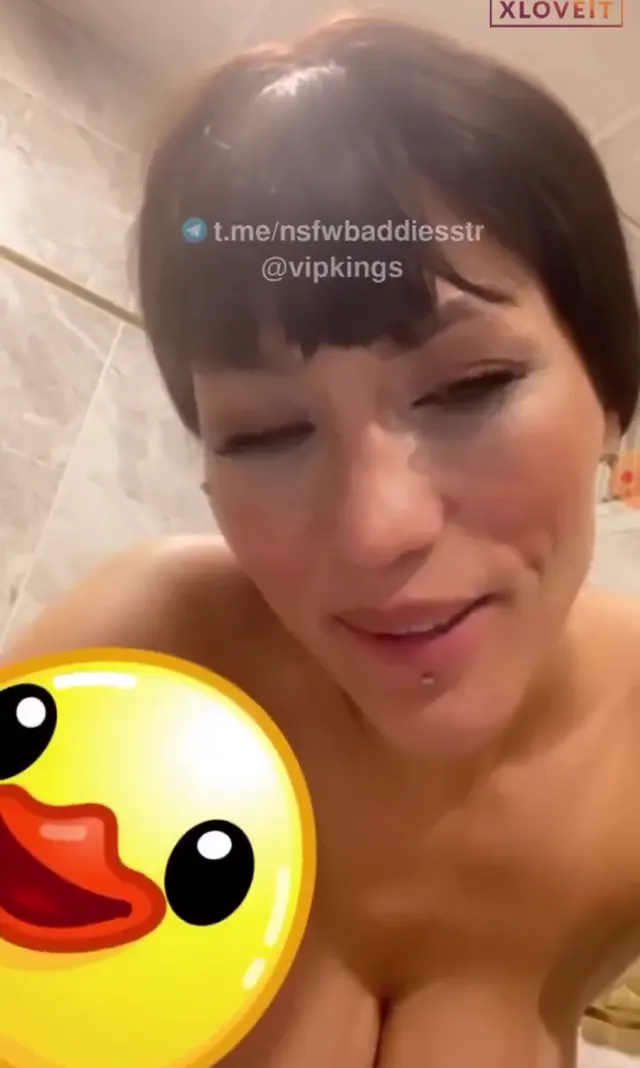 Bigo Eyşan ifşa – Özel nude video bedava seyret — Eyşan — Türk ifşa · sahne 1