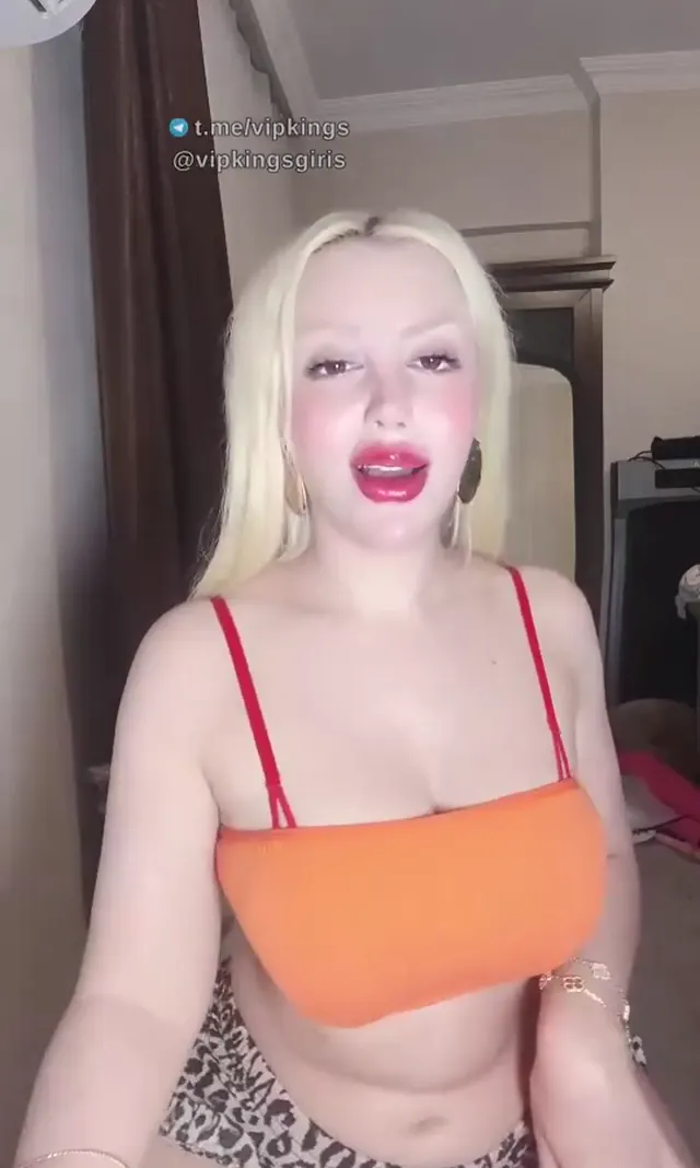 Bigo Su ifşa Sarışın koca götlü yayın videosu — Canlı Yayınlar · sahne 1