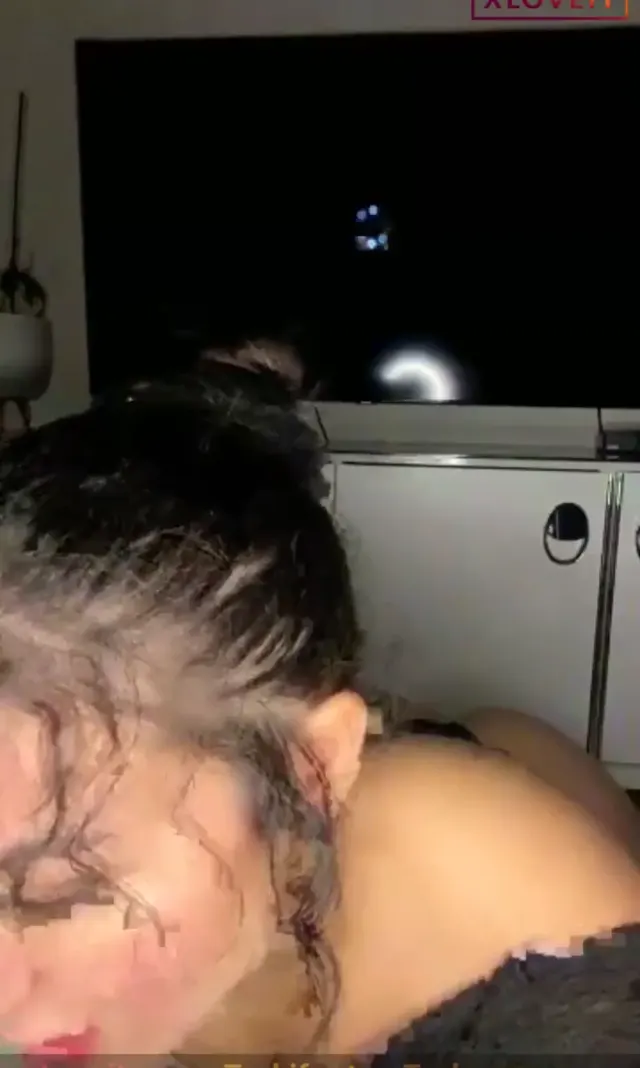 Burcu Yıldız ifşa Efsane kalçasıyla show yaptı — Burcu Yıldız — Canlı Yayınlar · sahne 2