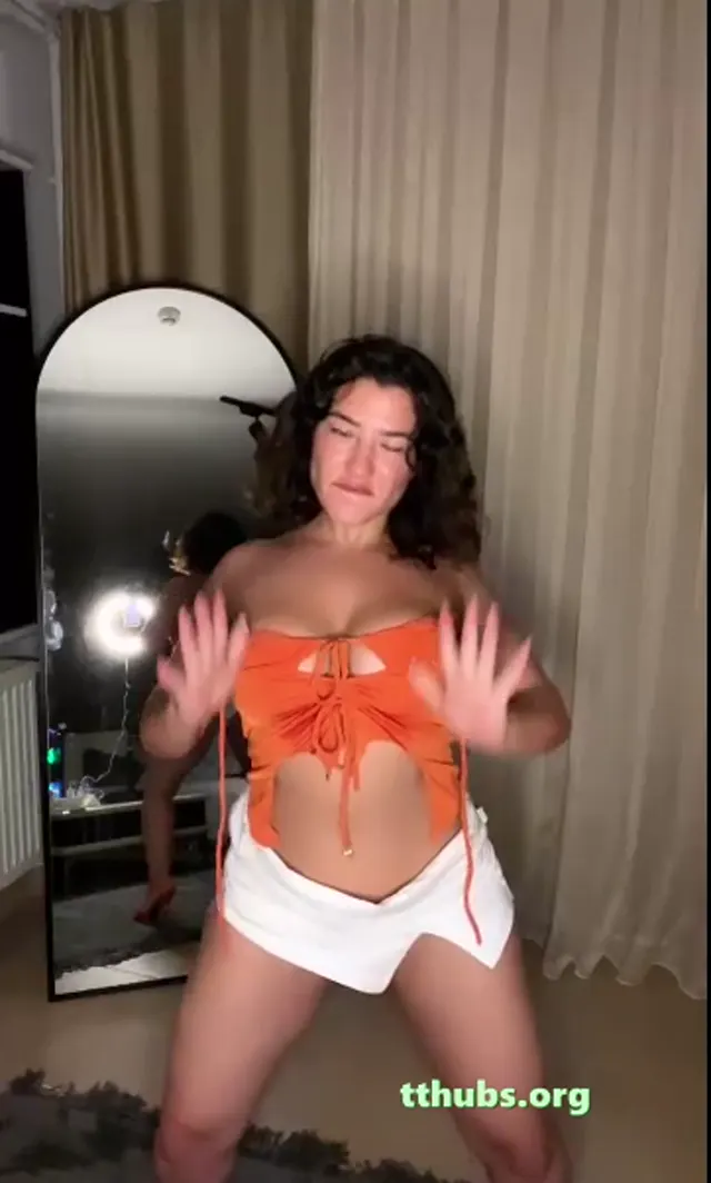 Burcu Yıldız Yeni Video 12 Daki̇ka #Burcuyıldızyenivideodaki̇ka — Burcu Yıldız — Türk ifşa · sahne 3