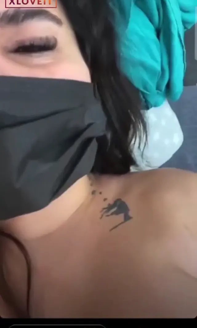 Buse Este ifşa Tarakla mastürbasyon yaptığı video — Buse Este — Canlı Yayınlar · sahne 3