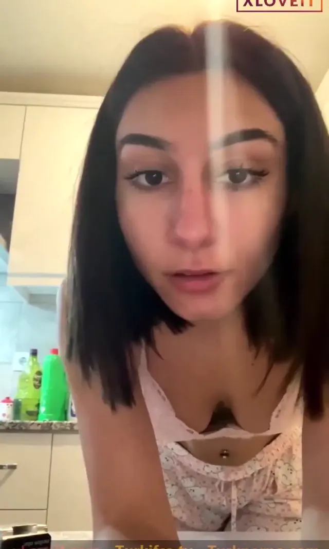 Ceyda Sevim ifşa Tangolive normal yayın videoları — Ceyda Sevim — Canlı Yayınlar · sahne 2
