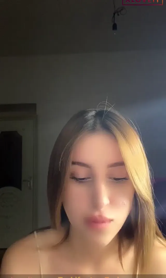 Damla ifşa Çıtır kızın etli amını sergilediği yayın — Damla — Canlı Yayınlar · sahne 3