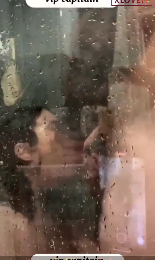 Dancer Aybik Porno Duşta sakso sikiş videosu — Tango Aybik — Amatör Porno · sahne 3