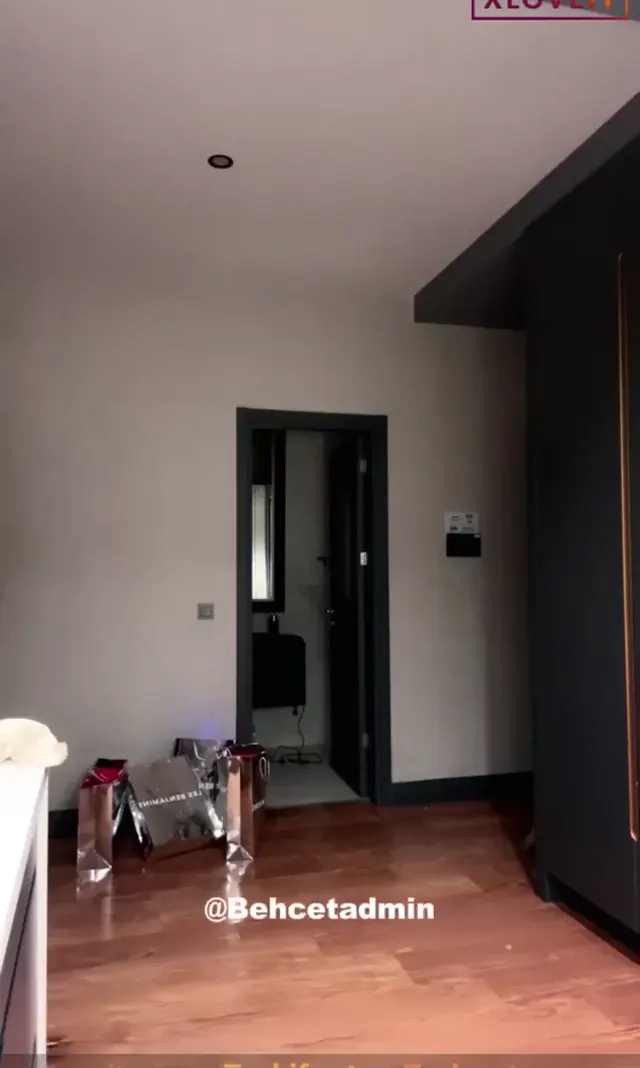 Devriliyorum Naz ifşa 1 saatlik nude yayınını seyret — Naz Elbir — Canlı Yayınlar · sahne 1