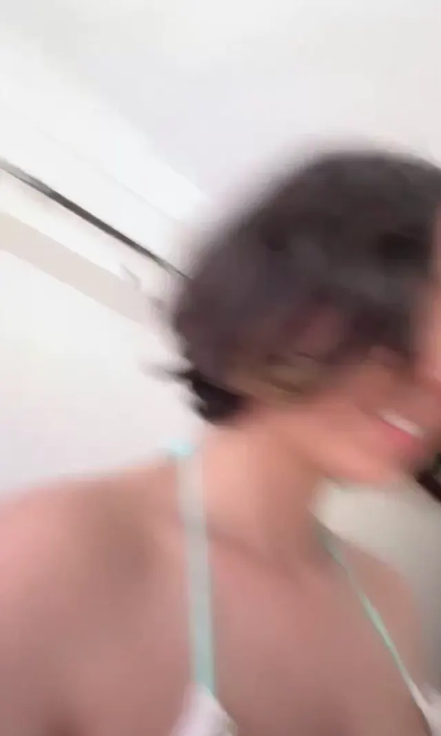 Dilan — Dilan ifşa HD Sexy Kürt kızından yayın izle · sahne 3