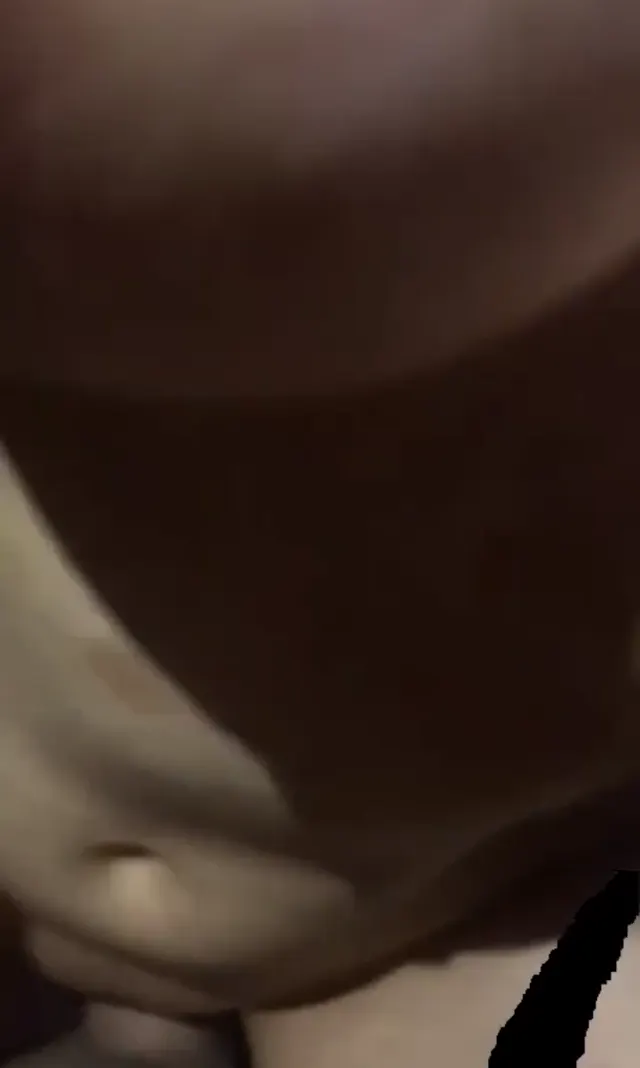 Esmer Porno Milf Türk sakso çekip kucakta verdi — Amatör Porno · sahne 3
