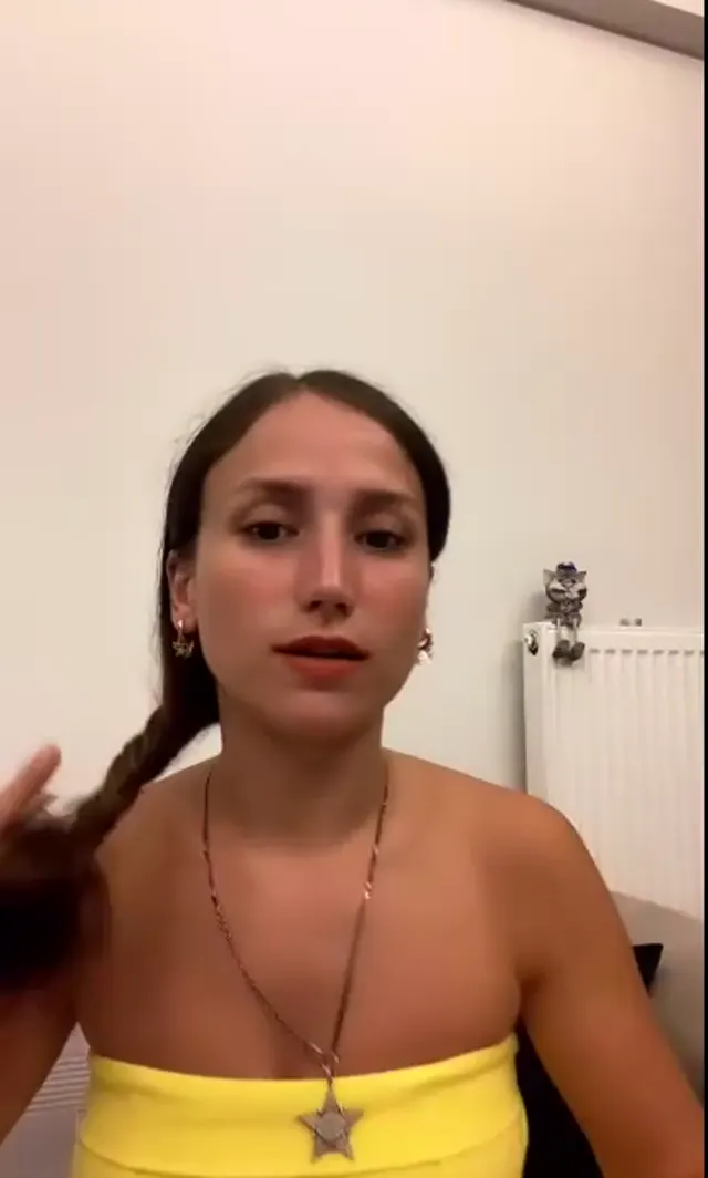 Eylül Deniz — Eylül Deniz Normal · sahne 1