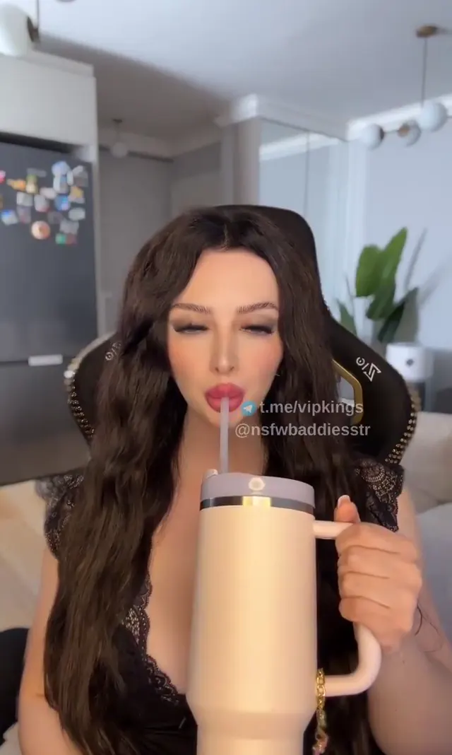 Eylül ifşa Mico canlı yayınını seyret — Eylül — Canlı Yayınlar · sahne 1