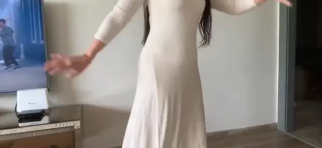 Fatma ile Her telden ifşa Müzik eşliğinde dans etti — Fatma ile Her Telden — Türk ifşa · sahne 1