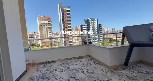 Göksu Düldül ifşa Katıl hatunu balkonu temizledi — Göksu Düldül — Türk ifşa · sahne 2