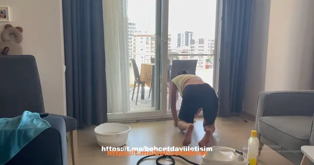 Goksu Duldul Youtube Katil Ifsa 1 Gunde Tum Evi Temizliyorum Salon Katila Uyelere Ozel — Göksu Düldül — Türk ifşa · sahne 2