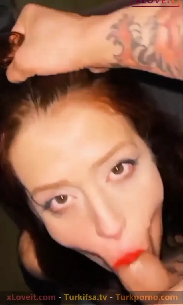 HD Porn HottieKittyy kafa dumanlı sakso çektip domaldı — Hottie Kittyy — Mobil Porno · sahne 1