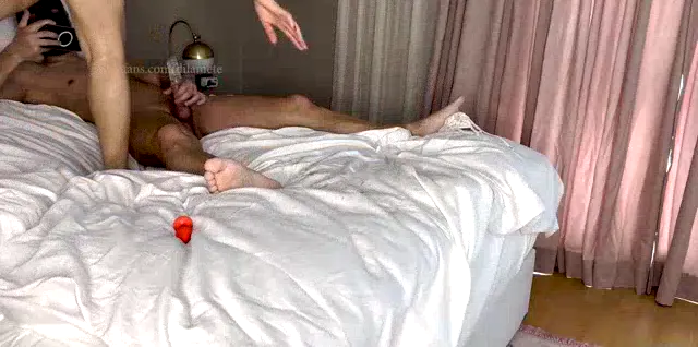 Olgun Sex Küçük sikli kocasına aparat taktırıp sevişti — DilaMete — Konulu Porno · sahne 3