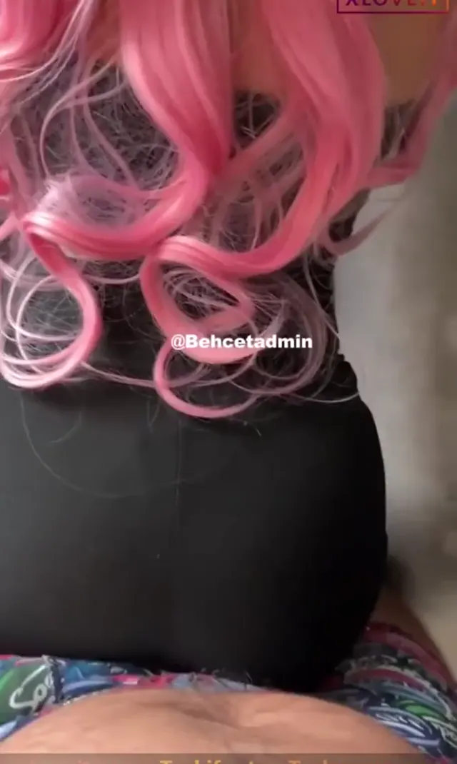 HD Porno Vivien sakso çekip kalçalarına patlattırdı — Mobil Porno · sahne 3