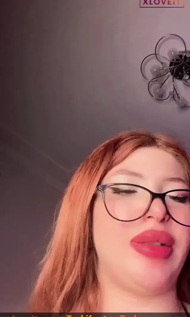 Hello Despina ifşa nude yayın video — HelloDespina — Türk ifşa · sahne 1