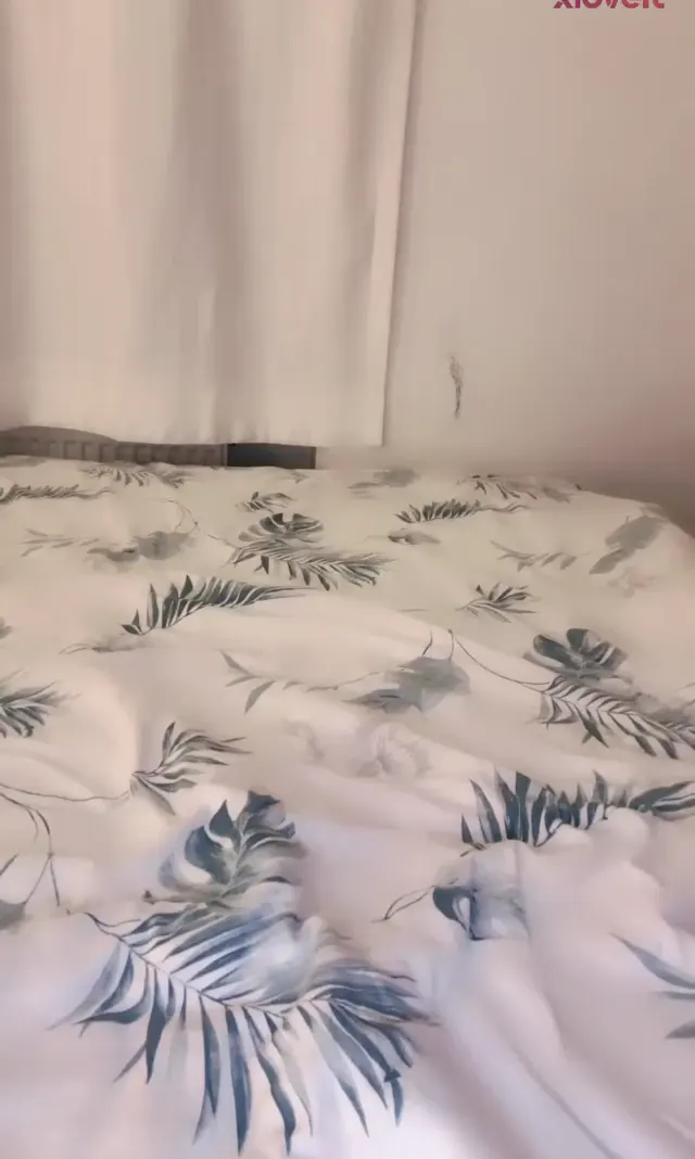 Hilal ifşa Geceliğini çıkarıp bacaklarını açtı — Hilal — Canlı Yayınlar · sahne 2