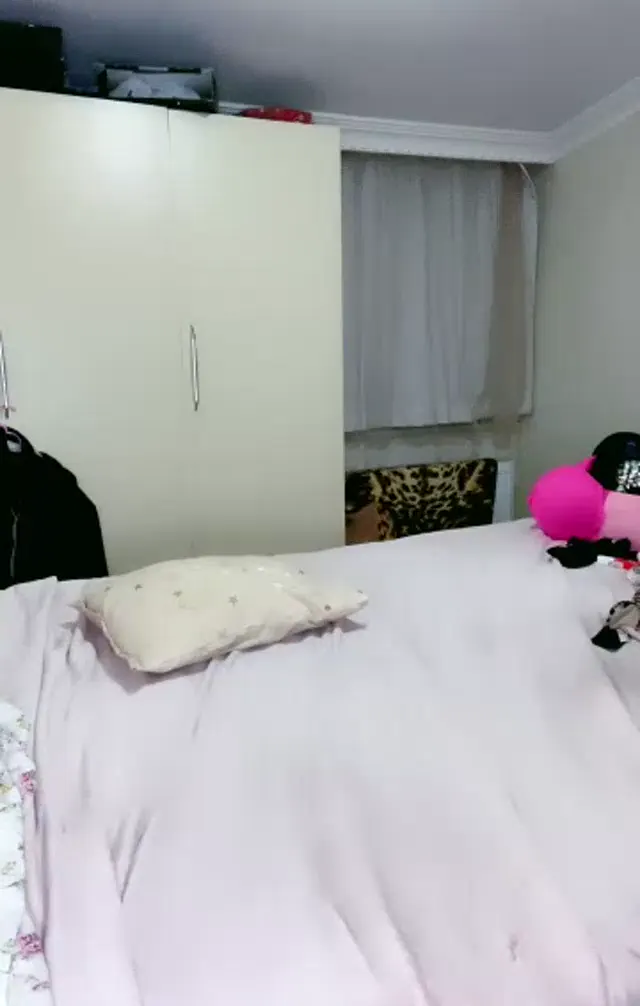 ilçin Karagöz ifşa Kocaman cüssesiyle uzun yayın seyret — ilçin Karagöz — Bedava Porno · sahne 3
