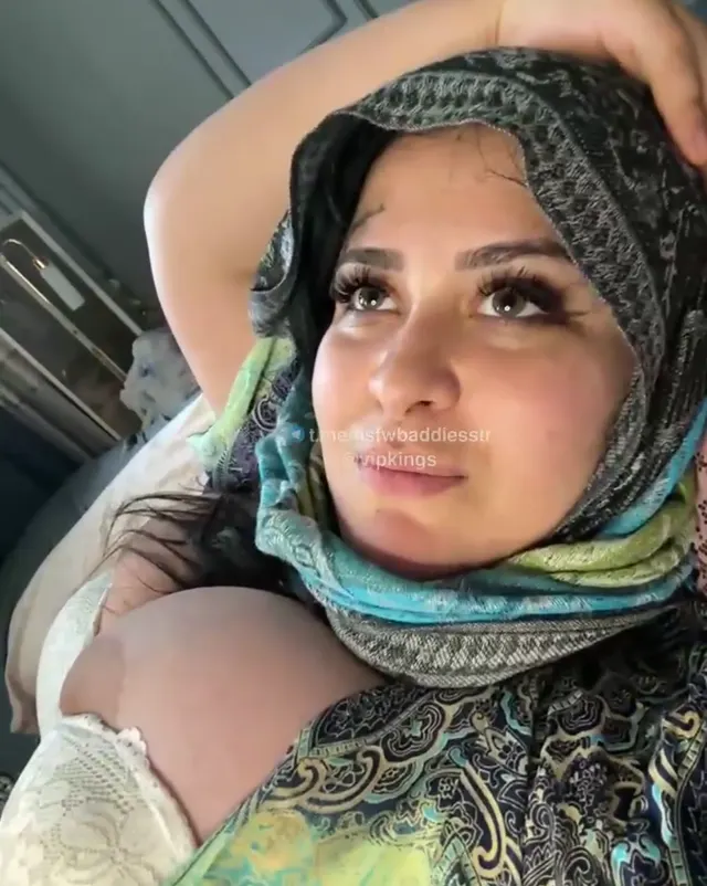 Kadertiniz ifşa Türbanlı iri yarı hatun — Kadertiniz — Canlı Yayınlar · sahne 1