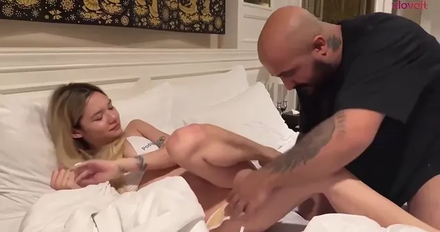Lanet Kel HD Porno Film Üvey Baba Halil — Lanet Kel — Konulu Porno · sahne 1