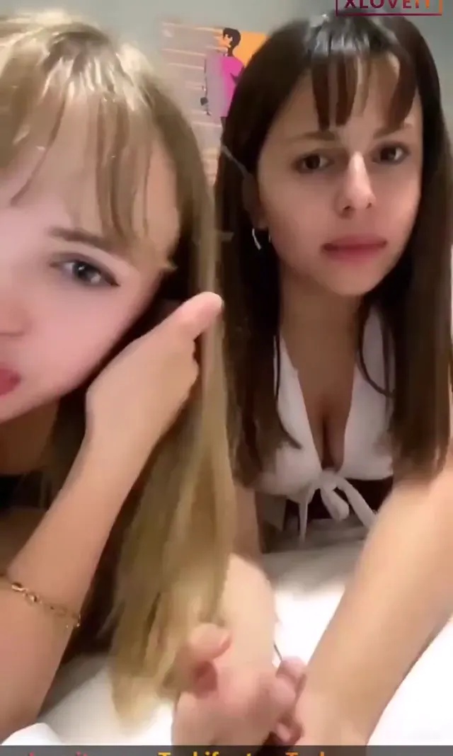 Melis Tekin — Melis Tekin ifşa 2 kaşar soyunup amcık okşadı · sahne 1