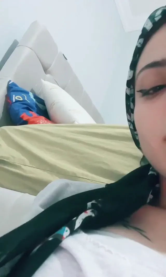 Mico Su ifşa Gecelikli güzel yayınını seyret — Canlı Yayınlar · sahne 2