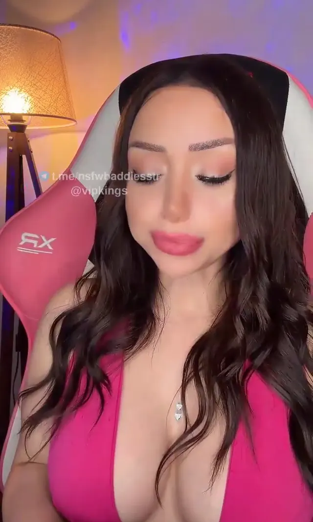 Mico Yırtıcı Kuş ifşa Sexy hatundan yayın seyret — Canlı Yayınlar · sahne 2