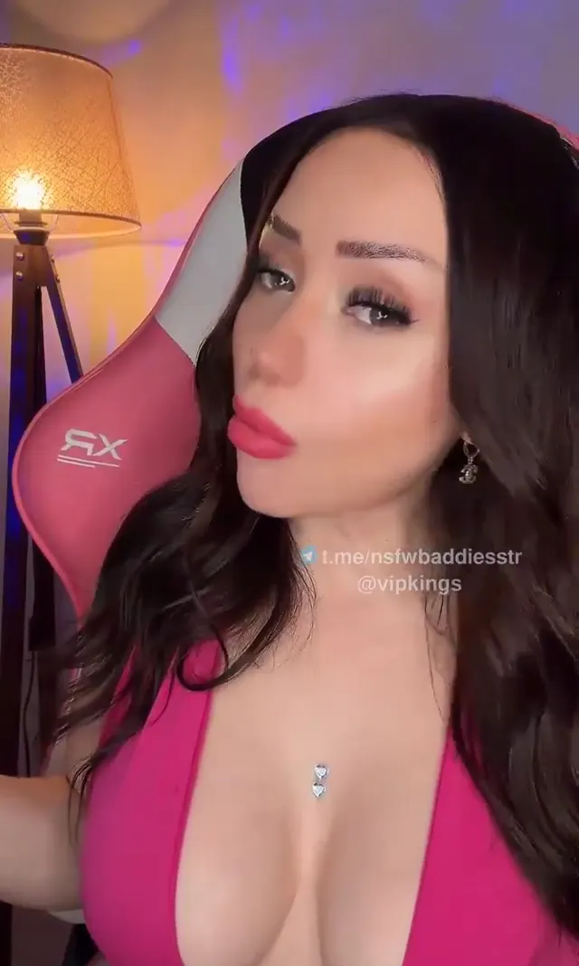 Mico Yırtıcı Kuş ifşa Sexy hatundan yayın seyret — Canlı Yayınlar · sahne 3