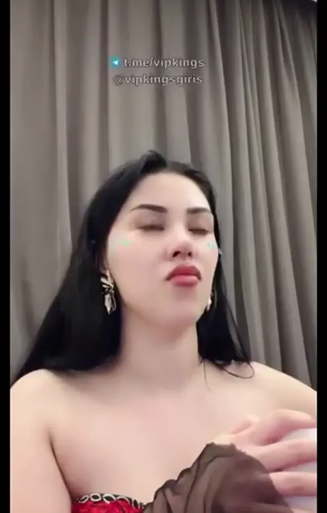 MissHoca — MissHoca ifşa – Tiktok yayın videosu Vol 16 · sahne 2