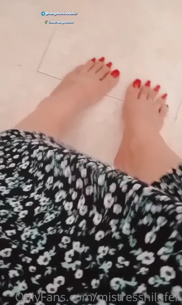 Mistress Nilüfer ifşa – Türbanlı olgun fetiş videolar Vol 11 — Mistress Nilüfer — Türk ifşa · sahne 2