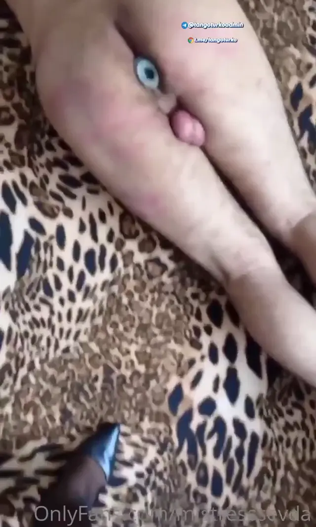 Mistress Sevda — Mistress Sevda ifşa – Türk sahibe köle videoları Vol 3 · sahne 2