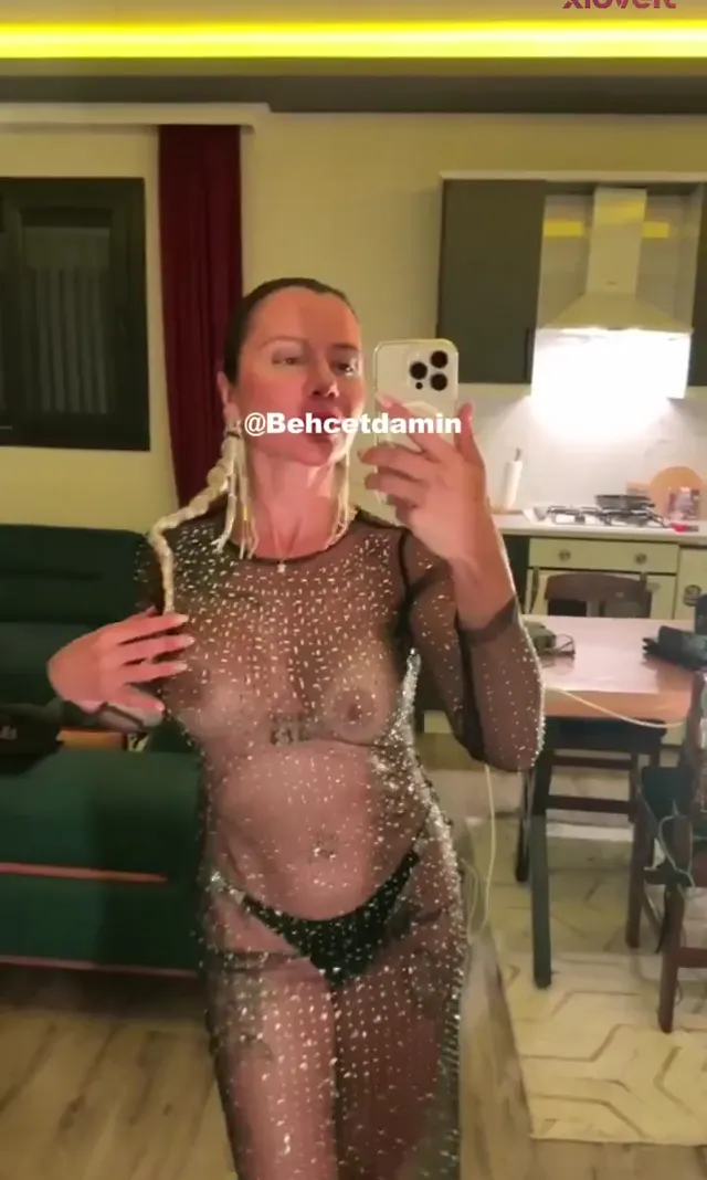 Nightmeal nude paylaşımları tek videoda — Nightmeal — Türk ifşa · sahne 3