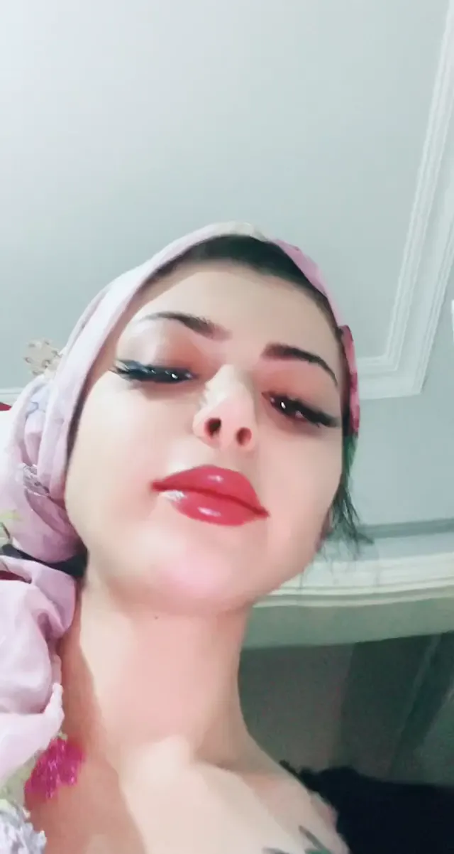 Ponçik Özlem ifşa Türbanlı yayın Part 7 — Ponçik Özlem — Canlı Yayınlar · sahne 3