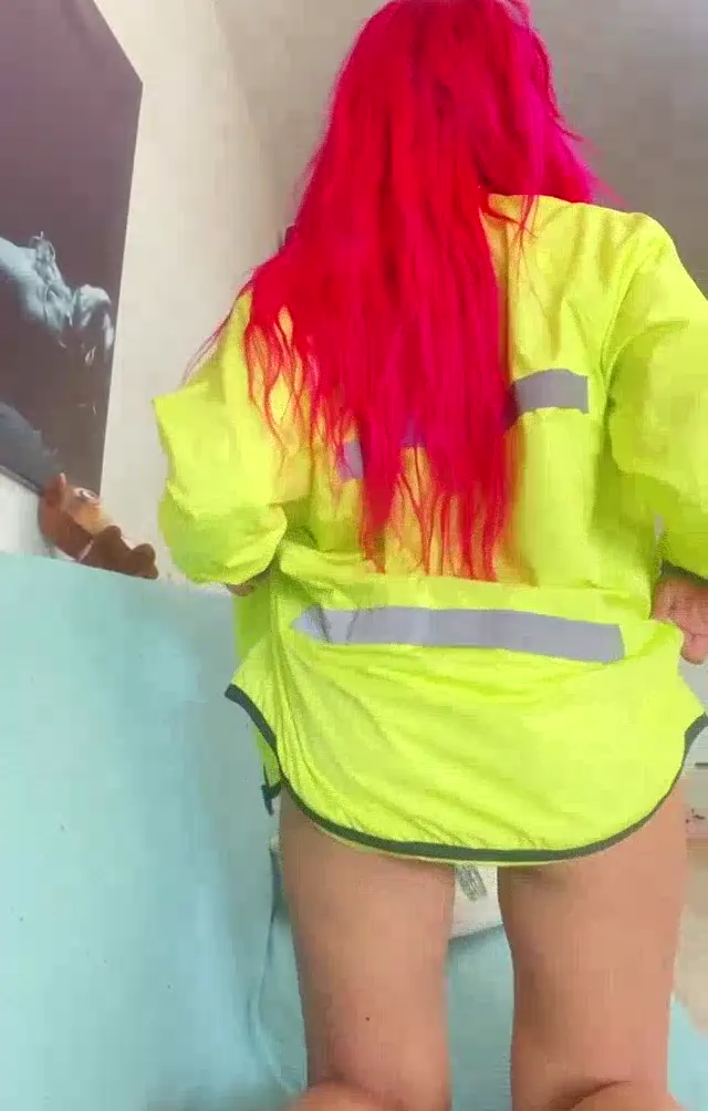 Benflora ifşa Reflektörlü montunu çıkarıp amcık parmakladı — Ben Flora — Bedava Porno · sahne 2