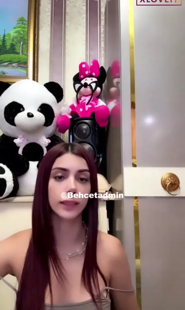 Sahranız ifşa Çıtır piliçten seksi yayın seyret — Canlı Yayınlar · sahne 2