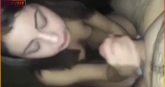 Sakso izle Nilay ağza almaya başlamış — Amatör Porno · sahne 3