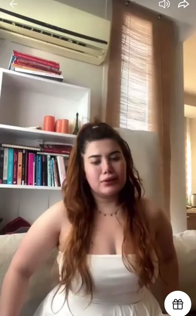 Sarı Melek ifşa Dombili kızdan gündüz yayını — Canlı Yayınlar · sahne 1