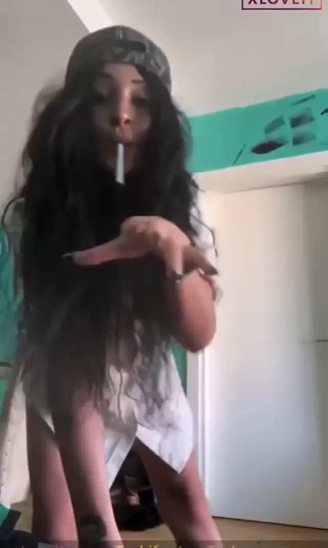 Seçil Çiftçi — Seçil Çiftçi ifşa Sexy kızdan nude danslı yayın · sahne 2