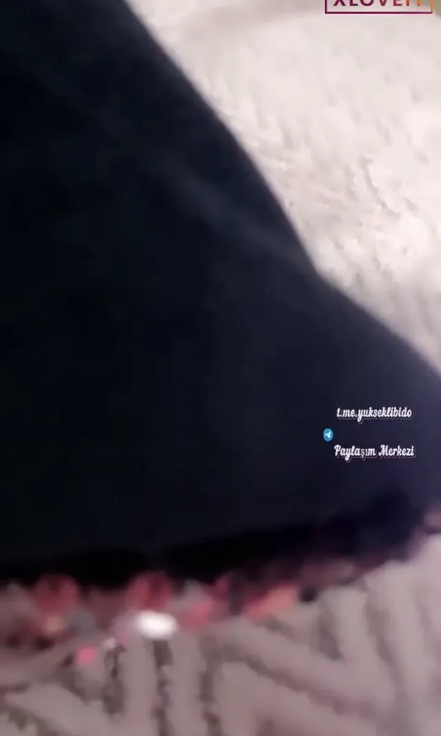 Şişman Porno Eda sikilirken aklı fikri yayında — Mobil Porno · sahne 3