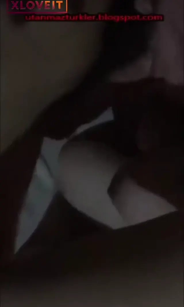 Sözlüsüne sakso çektiriyor — Amatör Porno · sahne 2