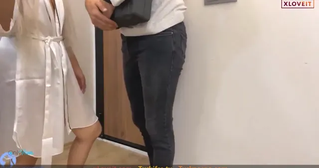 Tesisatçı Porno Konulu HD Evdeki tüm sorunlar halledildi — KylaSuzin — Konulu Porno · sahne 1