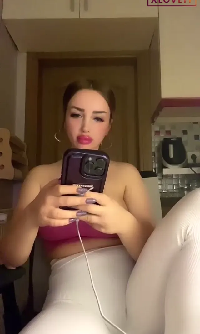 Suu ifşa Taş gibi hatundna yayın seyret — Tango Su — Canlı Yayınlar · sahne 2