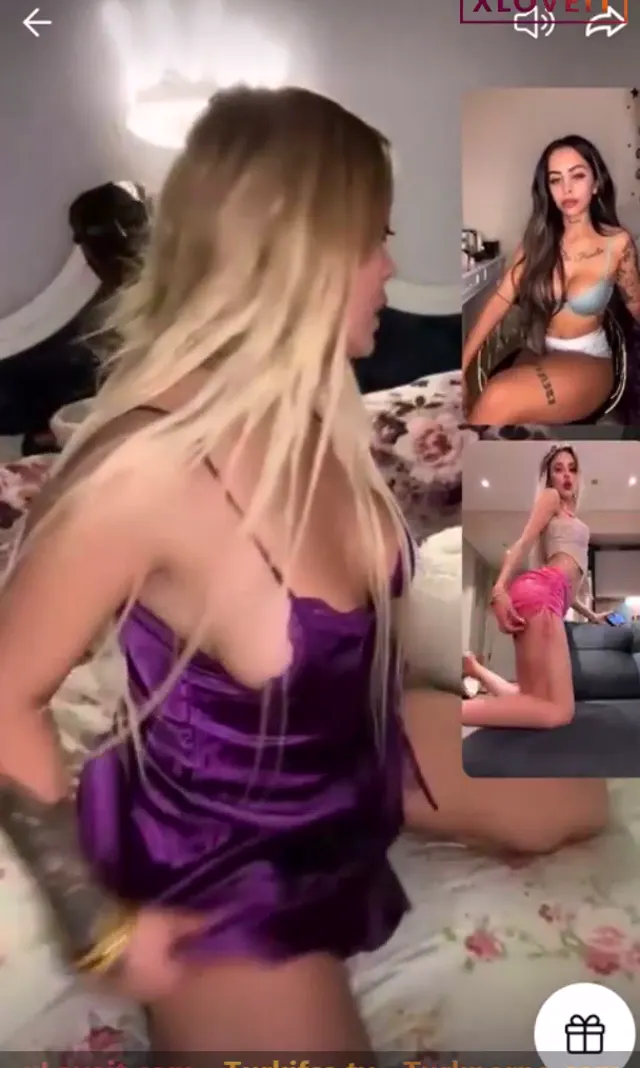 Tango Açelya ifşa 2 çıtır kızla canlı yayında — Açelya — Canlı Yayınlar · sahne 3